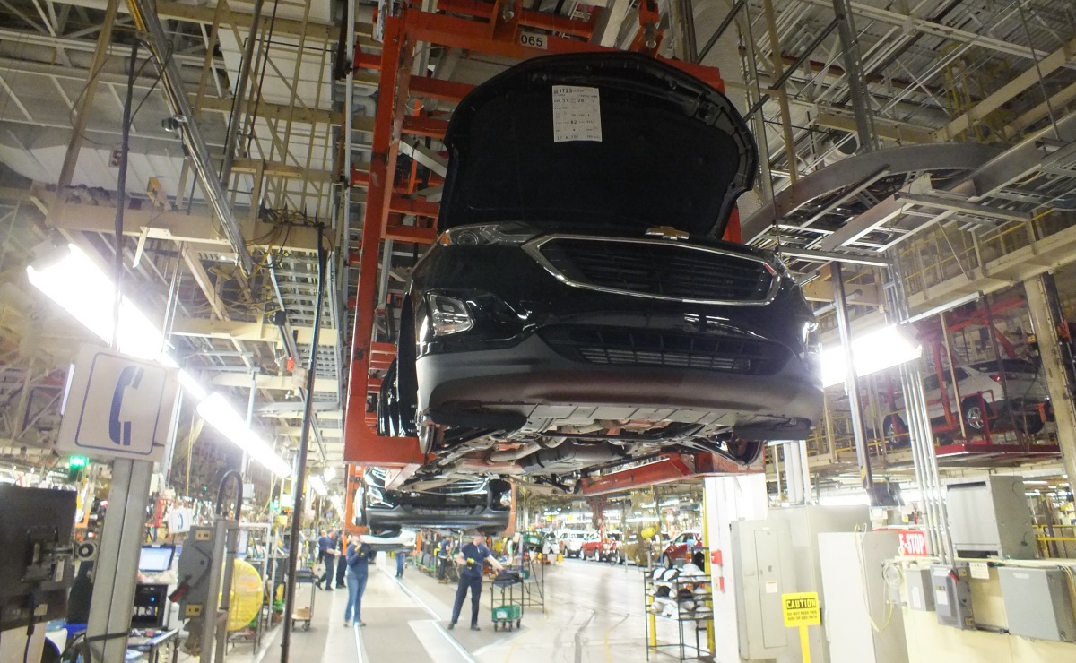 GM Canada's CAMI plant ends Equinox output and starts BrightDrop